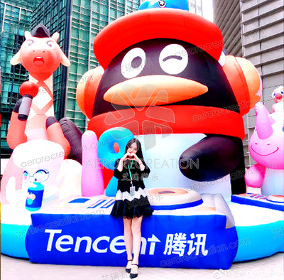 腾讯19周年庆，快乐家族充气造型 03.jpg